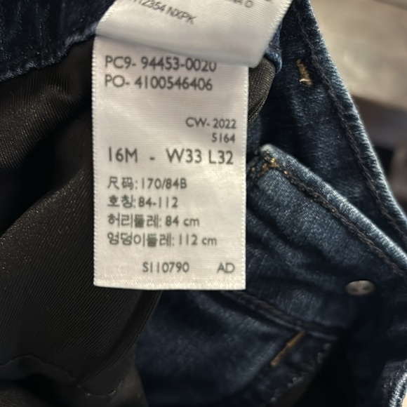 Levi totally shaping bootcut jeans size 33X32 - Picture 7 of 7